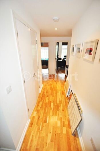 1 Bedroom Flat To Rent In Holloway Road, London, N7