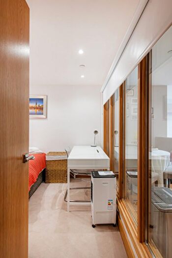 1 Bedroom Flat For Sale In Lisson Grove, London, NW1
