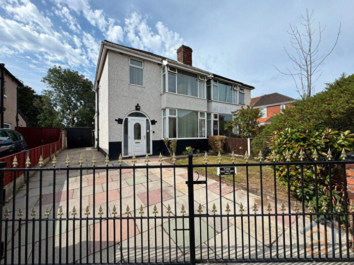 3 Bedroom Semi-Detached House For Sale In Guildford Road, Birkdale, Southport, PR8