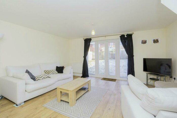 3 Bedroom End Of Terrace House To Rent In Vauxhall Road, Liverpool, Merseyside, L3