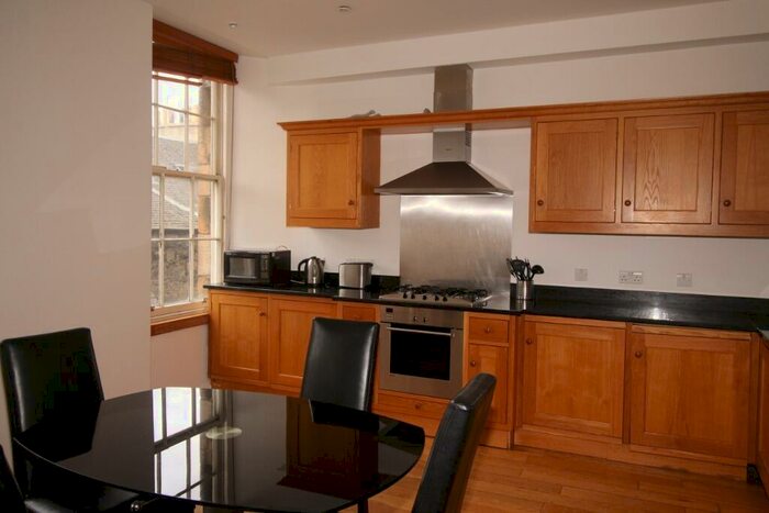 2 Bedroom Flat To Rent In Young Street South Lane, New Town, Edinburgh, EH2