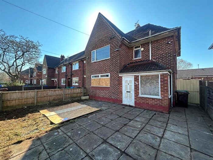 3 Bedroom End Of Terrace House For Sale In Gladeside Road, Wythenshawe, M22