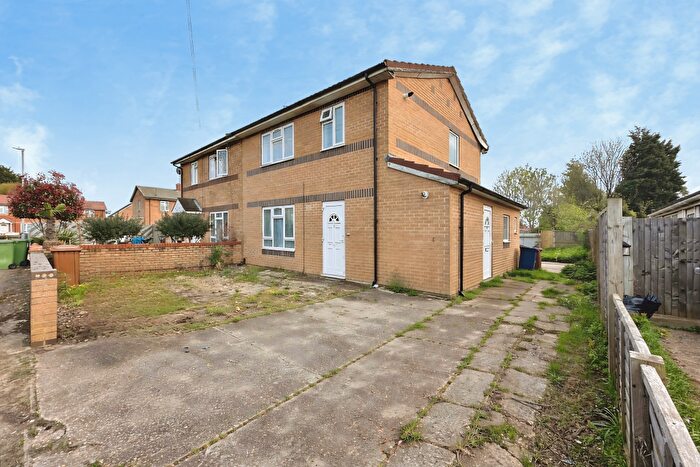 1 Bedroom Flat To Rent In Savory Road, Wisbech, PE13