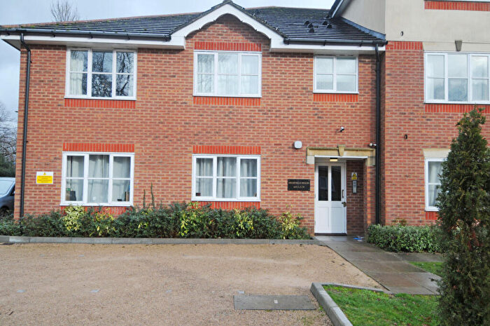 2 Bedroom Flat To Rent In Town Mead, West Green, Crawley, RH11