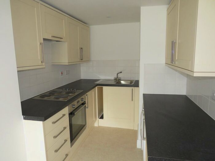 1 Bedroom Flat To Rent In Market Place, Chippenham, SN15