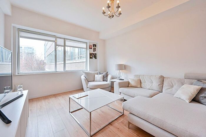 1 Bedroom Flat To Rent In Wallis House, Brentford, TW8