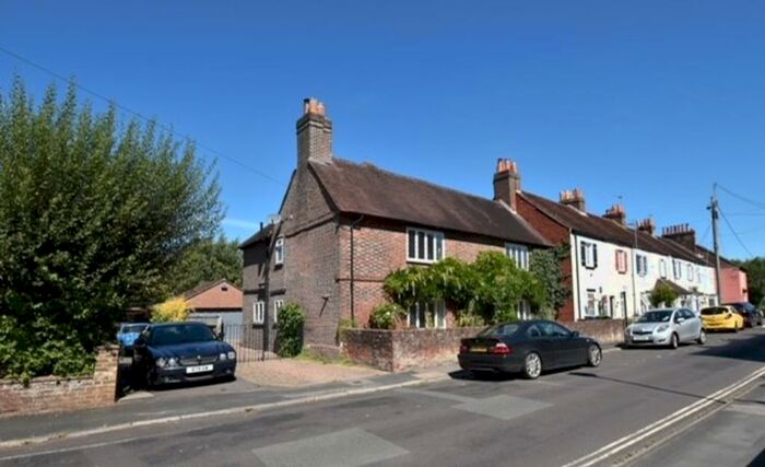 4 Bedroom Detached House To Rent In North Wallington, Fareham, PO16