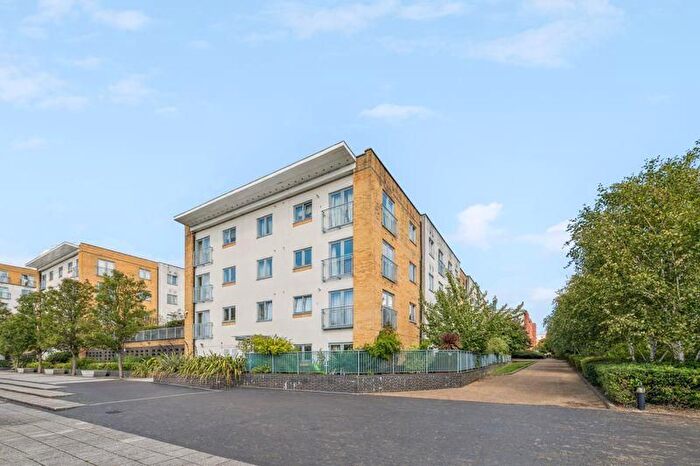 2 Bedroom Flat To Rent In Taywood Road, Northolt, UB5