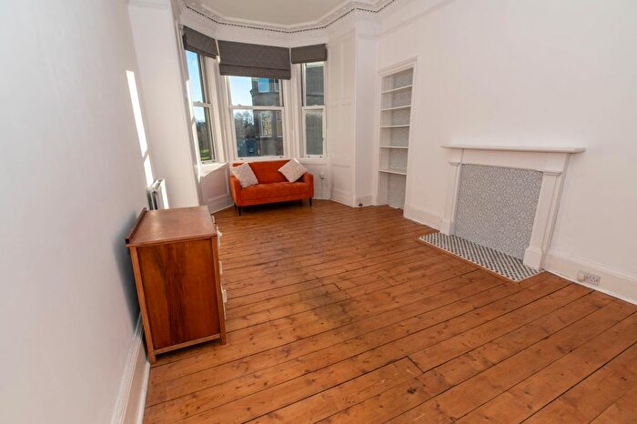 1 Bedroom Flat To Rent In Harrison Gardens, Edinburgh, EH11