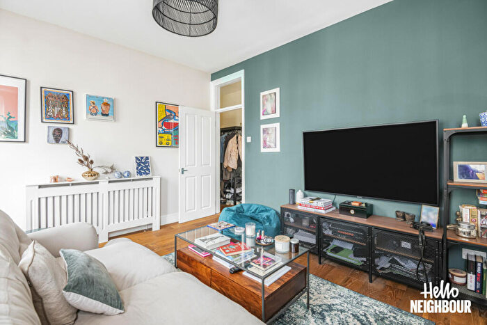 2 Bedroom Apartment To Rent In Salisbury Mansions, Saint Ann's Road, London, N15