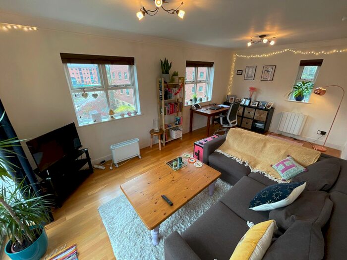 1 Bedroom Flat To Rent In Egerton House, Manchester, M15