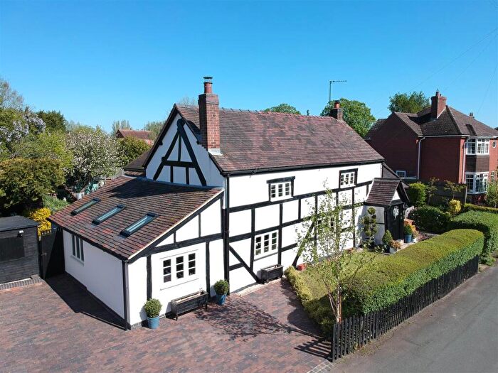 3 Bedroom Detached House For Sale In Mill End Lane, Alrewas, DE13