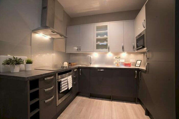 Studio To Rent In Finchley Road, London, NW3