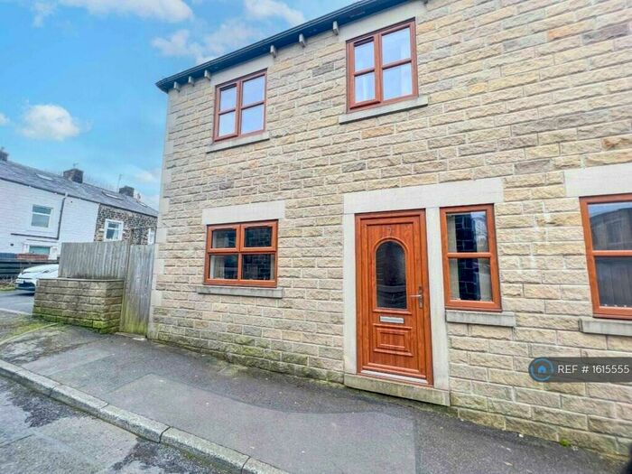 3 Bedroom Semi-Detached House To Rent In Ashworth Street, Waterfoot, Rossendale, BB4