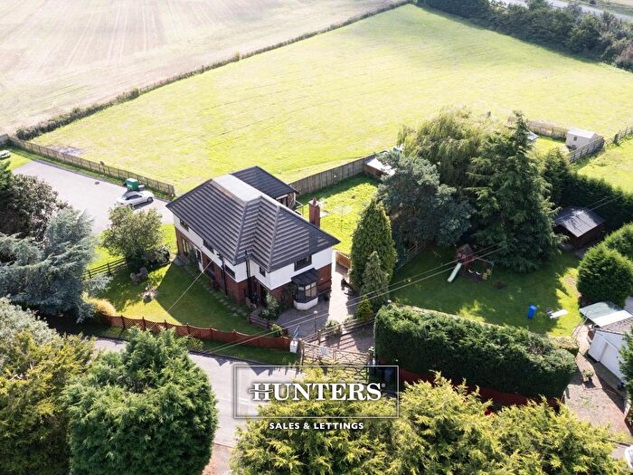 5 Bedroom Detached House For Sale In Pontefract Road, Snaith, Goole, DN14