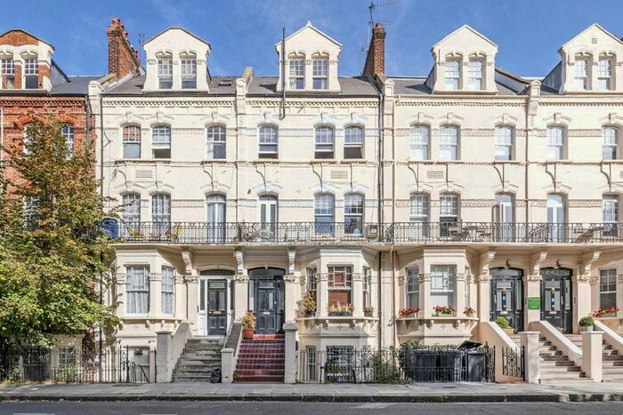 2 Bedroom Flat To Rent In Avonmore Road, London, W14