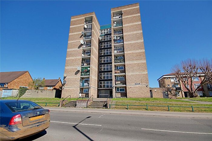 1 Bedroom Flat To Rent In Turkey Street, Enfield, EN1