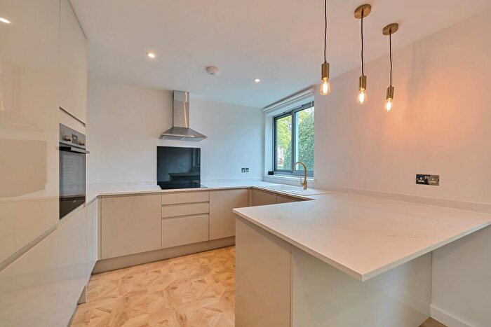 2 Bedroom Flat For Sale In Coniston Court, Stonegrove, Edgware, HA8