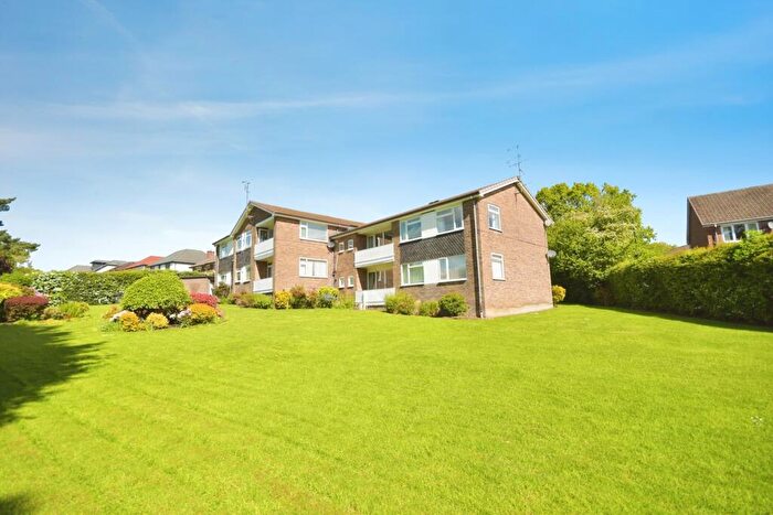3 Bedroom Flat For Sale In Burlington Close, Sheffield, S17