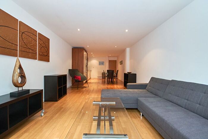 2 Bedroom Flat To Rent In Newhams Row, London, SE1