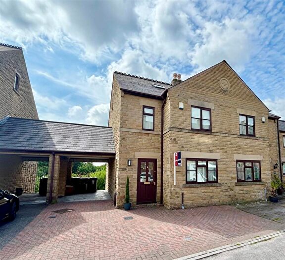 4 Bedroom Semi Detached House For Sale In Old Smithy Road, New Mills, High Peak, SK22