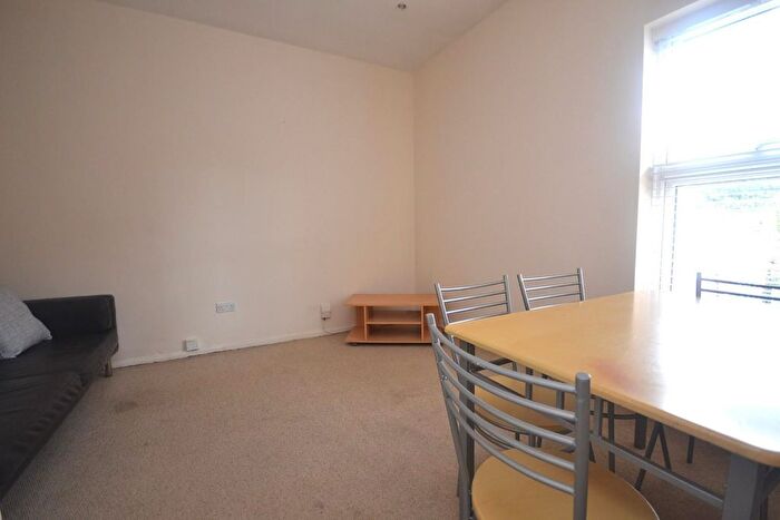 1 Bedroom Flat To Rent In Oxford Road, Reading, RG30