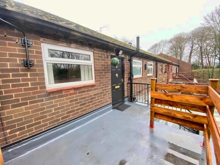 2 Bedroom Flat To Rent In The Parade, Bramhope, Leeds LS16