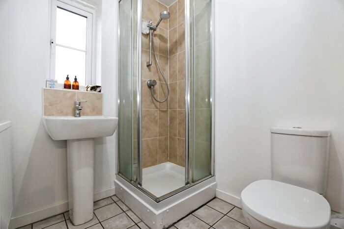 3 Bedroom End Of Terrace House For Sale In Grainger Drive, Pocklington, York, YO42