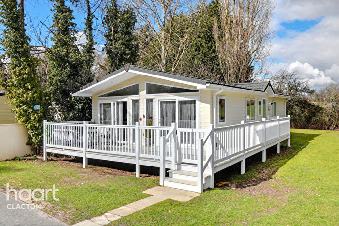 2 Bedroom Lodge For Sale In Clacton Road, Clacton-On-Sea, CO16