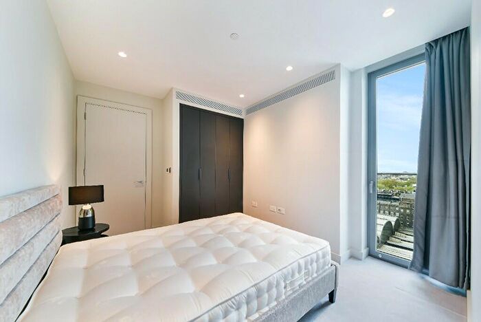 Studio To Rent In Flat, Commercial Road, London, E14