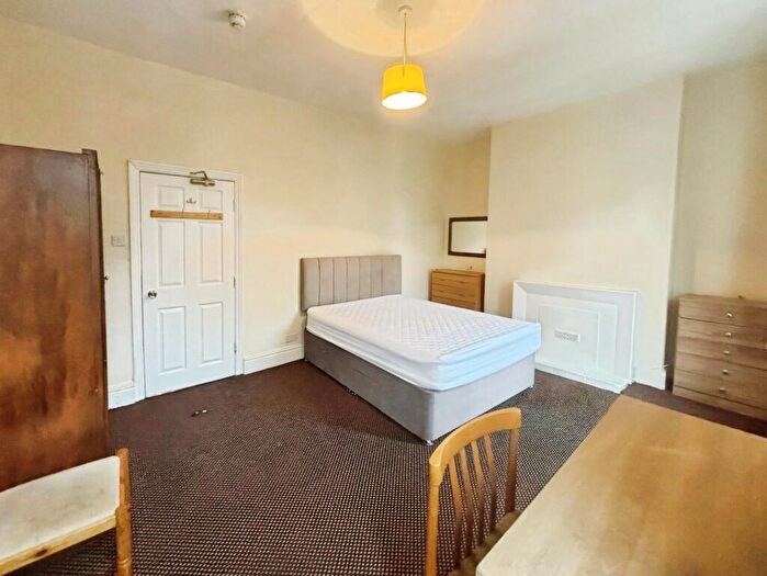 4 Bedroom Terraced House To Rent In Birch Lane, Manchester, Greater Manchester, M13