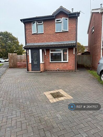 3 Bedroom Detached House To Rent In Dallow Crescent, Burton-On-Trent, DE14