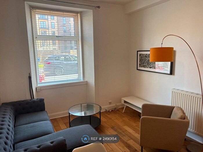 2 Bedroom Flat To Rent In Salamander Street, Edinburgh, EH6