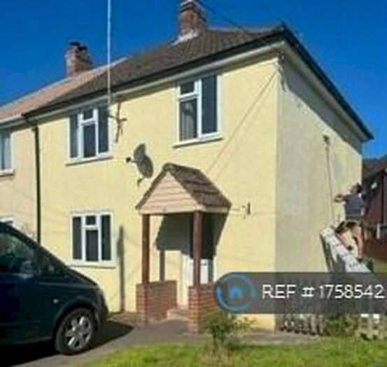 3 Bedroom Semi-Detached House To Rent In Rosebery Road, Dursley, GL11