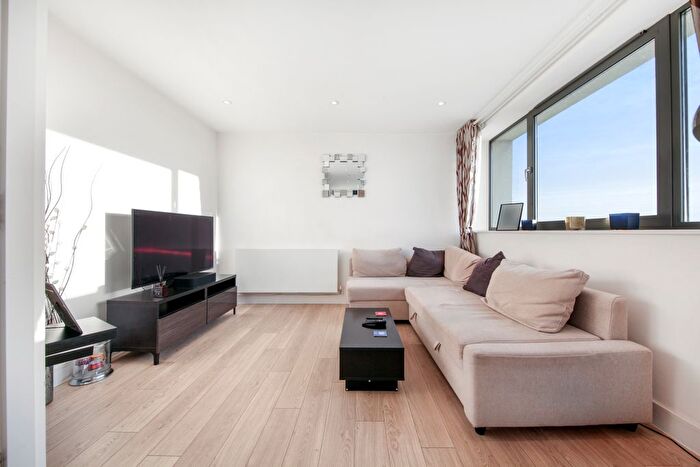 2 Bedroom Flat To Rent In Central Square, High Road, Wembley, HA9