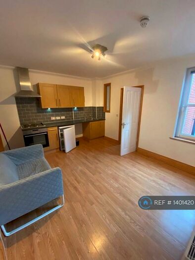 1 Bedroom Flat To Rent In Whitehall Road, Norwich, NR2