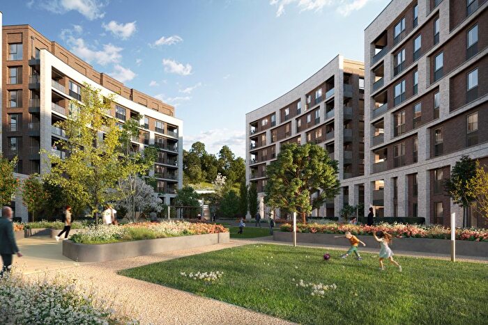 2 Bedroom Flat For Sale In The Crescent Collection, Greenwich, SE10