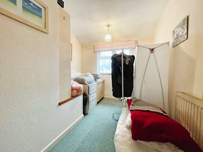 3 Bedroom End Of Terrace House For Sale In New Cheltenham Road, Kingswood, Bristol, South Gloucestershire, BS15