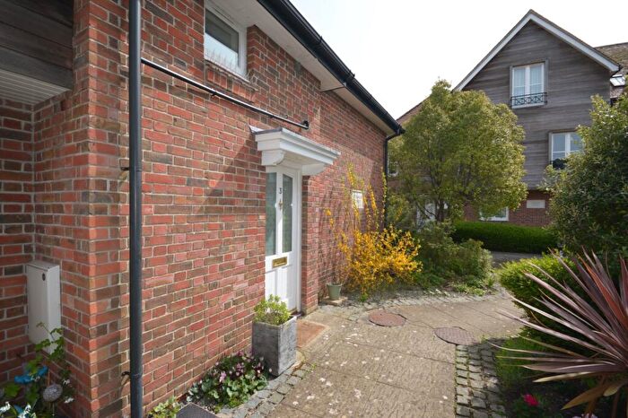 1 Bedroom End Of Terrace House To Rent In Belmore Lane, Lymington, Hampshire, SO41