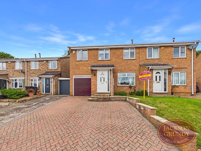 4 Bedroom Semi-Detached House For Sale In Seaton Drive, Standens Barn, NN3