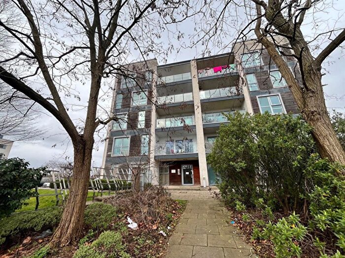 2 Bedroom Flat To Rent In Synergy, Ashton Old Road, Manchester, M11