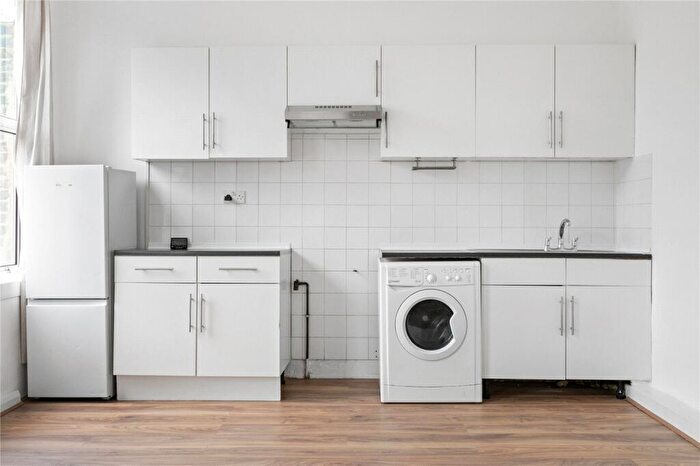 1 Bedroom Apartment To Rent In West Green Road, Tottenham, London, N15