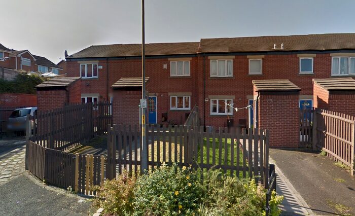 1 Bedroom Flat To Rent In Bredbury Drive, Bolton, BL4