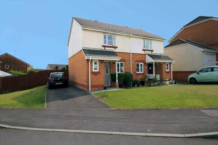 2 Bedroom Semi-Detached House To Rent In Maes Y Wennol, Pontyclun, CF72