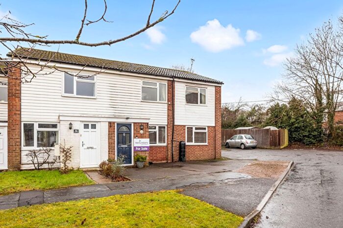 4 Bedroom End Of Terrace House For Sale In Finians Field, Barns Green, RH13