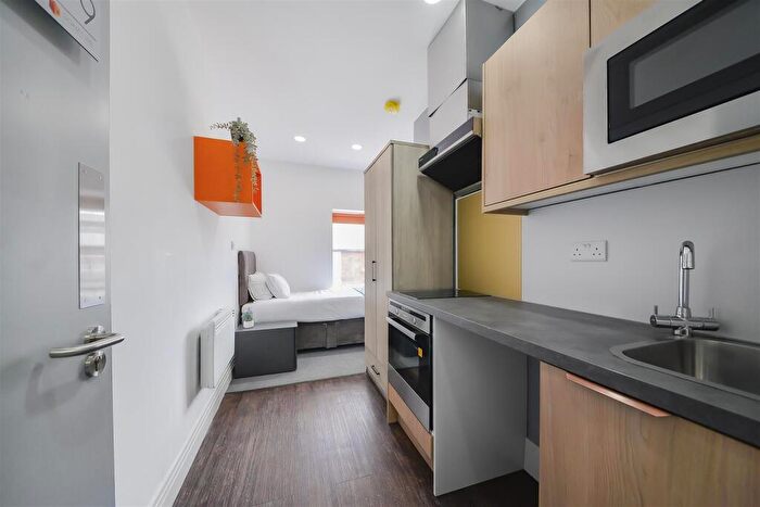 Studio To Rent In - Pershore Road, Stirchley, Birmingham, B30