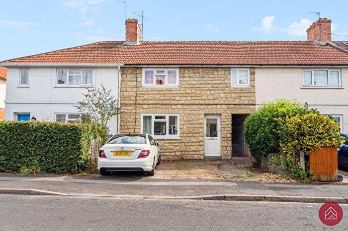 3 Bedroom Terraced House For Sale In Swinburne Road, Oxford, OX4