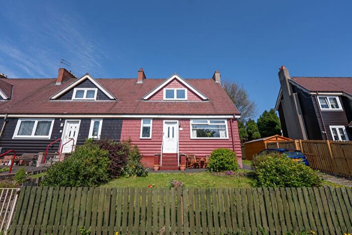 3 Bedroom Terraced House For Sale In Woodside Drive, Calderbank, ML6