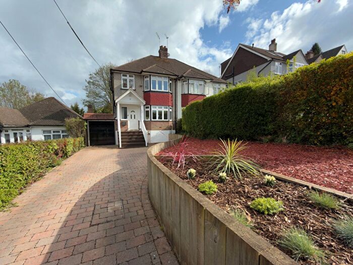 3 Bedroom Semi Detached House For Sale In Keston Avenue, Coulsdon, CR5