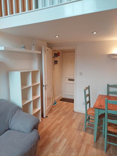 1 Bedroom Flat To Rent In Central Hall, Bristol, BS2